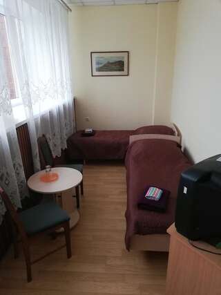 Мини-отель Rooms for visitors Брест Бюджетный двухместный номер с 2 отдельными кроватями-2